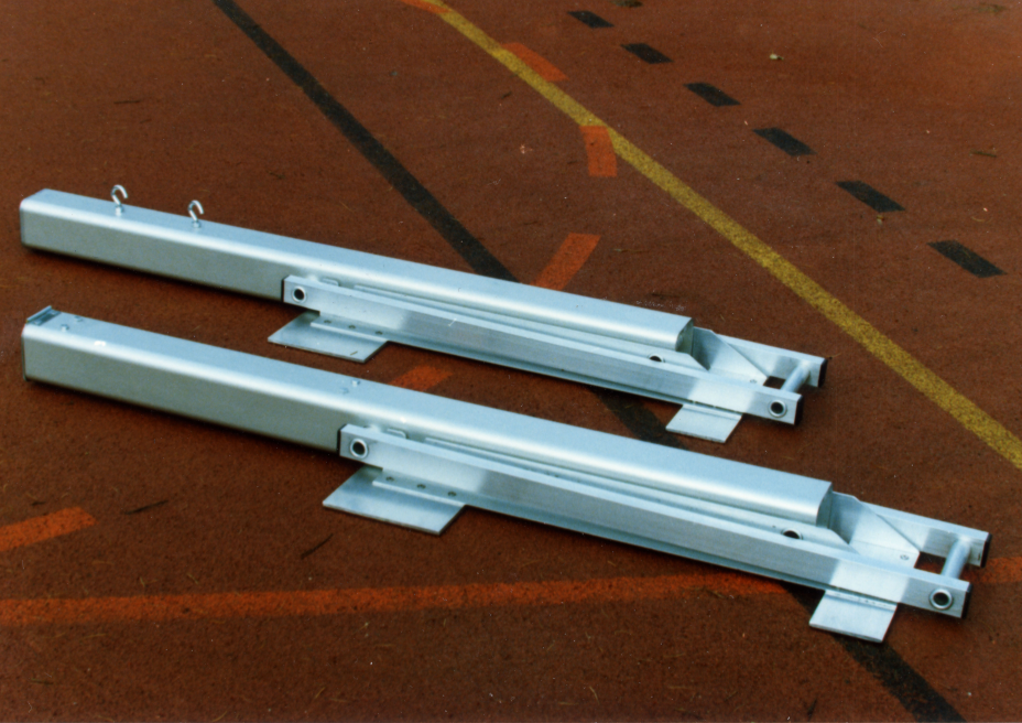 Netpalen geproduceerd van duurzaam geanodiseerd aluminium. Deze tennisnetpalen gaan daarom jarenlang mee