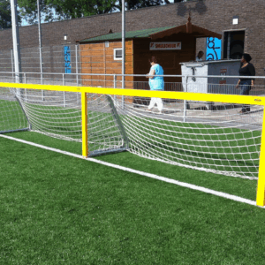 Voetbaldoel JVD240. Duurzaam, hoogwaardig afgewerkt en voordelig. Ideale voetbaldoeltjes voor het nieuwe KNVB 2 tegen 2 en 4 tegen 4 spel.