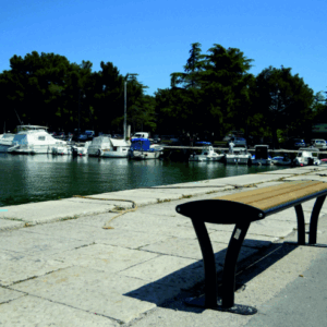 Parkbanken uit de Tauri wood-lijn zijn ook zonder rugleuning leverbaar. Het frame gepoedercoat in een fraaie ral kleur van uw keuze,