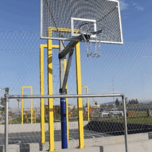 Basketbalpaal Heavy. De zwaarste uit ons assortiment. De antivandaal basketbalpaal met basketbalbord in wedstrijdformaat!