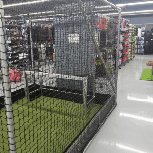 Mini hockeystick oefenkooi in Decathlon Tilburg