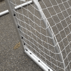 Nethaken - netplaatjes d e ideale netbevestiging voor uw aluminium voetbaldoelen