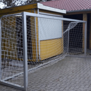 Voetbaldoel JVD140 in de 5 x 2 meter uitvoering mer vaste netbeugels. Een verrassend duurzaam en voordelig verplaatsbaar jeugdvoetbaldoel.