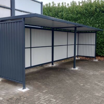 Perfect voor scholen en bedrijfsterreinen. Onze Leipzig fietsenstallingen. Onbeperkt schakelbaar en op aanvraag ook maatwerk mogelijk.