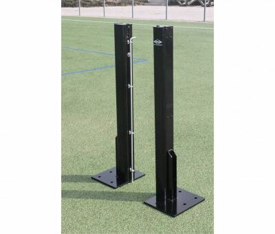 Degelijk en zeer duurzame netpalen voor uw Padelbaan. Leverbaar in diverse uitvoeringen en kleuren.