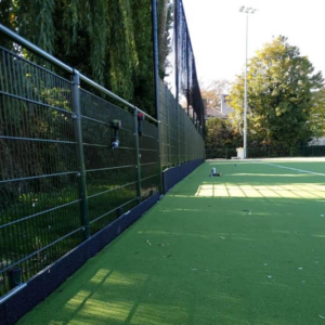 Slagplanken met rubber granulaat. Geluidsremmend, schok-absorberend en zeer duurzaam.