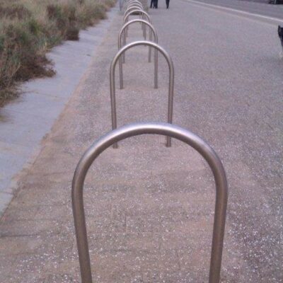 Gebogen aanleunbeugels, diverse afmetingen leverbaar