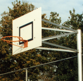 Basketbalpalen uitneembaar