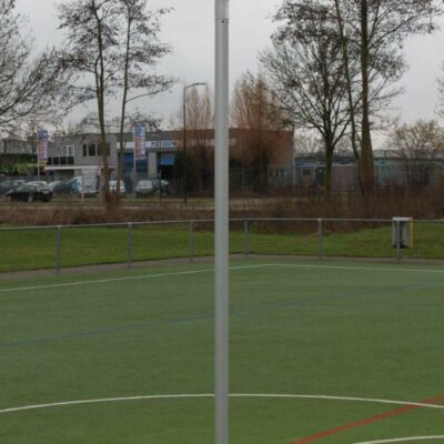 Korfbalpaal, insteek Al onze korfbalpalen voldoen volledig aan de eisen van de KNKB