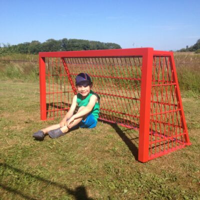 Voetbaldoel model TRD3000 1.5 x 0.75m Rood gecoat.