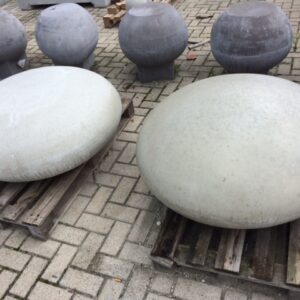 Deze leuke zitelementen zijn ook in diverse andere kleuren leverbaar. Voordelig, duurzaam en erg leuk straatmeubilair.