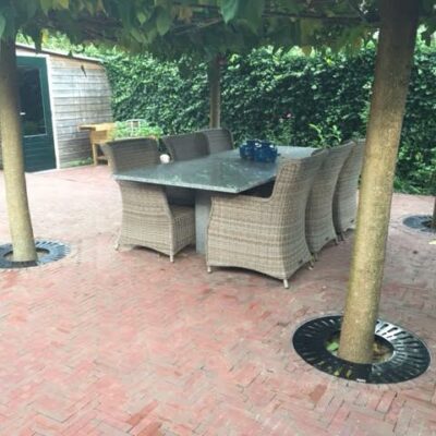 Ronde boomroosters, een sieraad voor uw tuin en de openbare ruimte. Afgebeeld de rond 80cm.