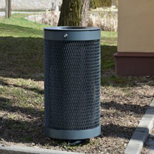 Houd eenvoudig uw buitenruimte netjes en stijlvol met onze duurzame stalen buitenafvalbak model Robust van 60 liter.