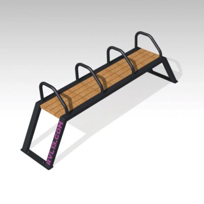 De Dip Bench, een zeer degelijk en duurzaam buitenfitness toestel en leuke uitbreiding op uw calisthenicspark.