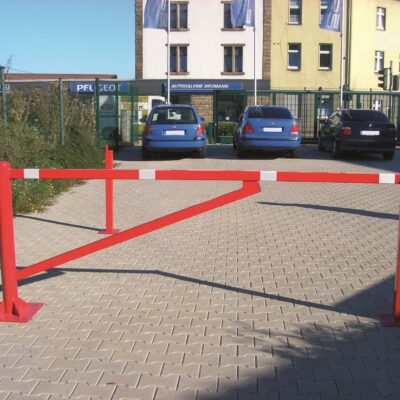 Draaipoort met vaste eindsteun.