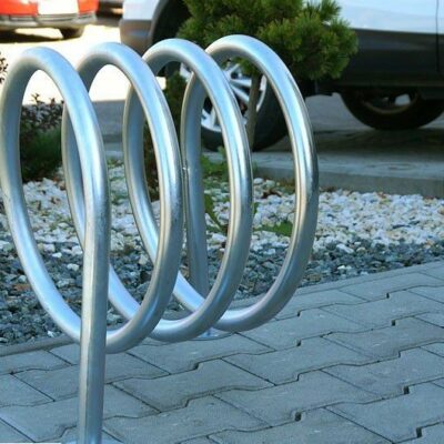 Minimalistisch fietsenrek Virio – stijlvol en functioneel voor elke buitenruimte.