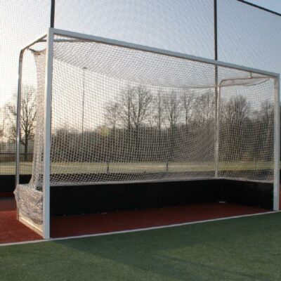 Gelaste aluminium hockeydoelen met vrije net-ophanging. Topkwaliteit voor een messcherpe prijs. Een aanwinst voor iedere hockeyvereniging.