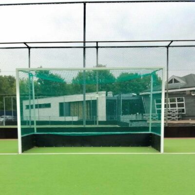Ook de Huizer hockeyvereniging was zeer tevreden over de geleverde kwaliteit van de hockydoelen