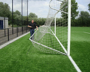 Onze opklapbare netbeugels, grondbeugels voor senioren voetbaldoelen. Verrassend voordelig!