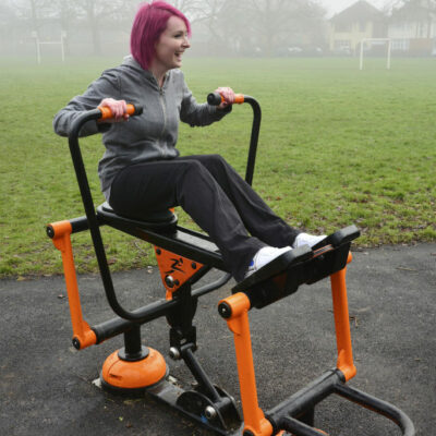 Cardio outdoor-fitness apparaat, uit het hogere segment. De Rower uit de FZL-lijn