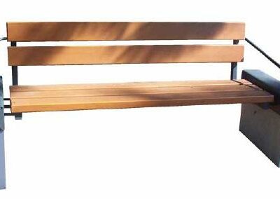 Leverbaar met leuning en als parkbank zonder leuning