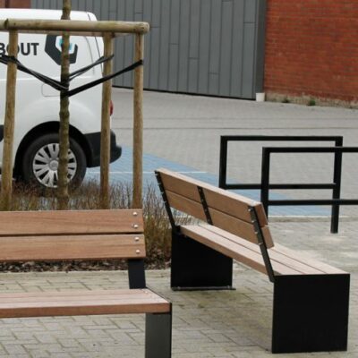 Parkbank Torino met rugleuning.