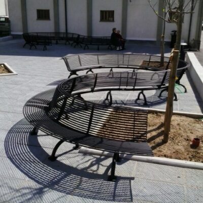 Design parkbank kopen? Parkbank model Rest Curved. Onbeperkt schakelbare parkbanken, met en zonder rugleuning leverbaar.
