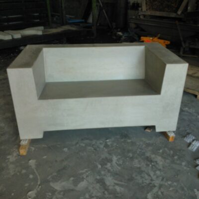 Betonnen straatmeubilair, parkbank model Q-bics. Leverbaar in diverse kleuren.