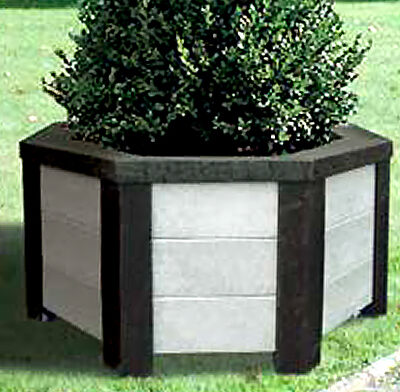 Plantenbak Napoli. Elegant duurzaam en staat garant voor jarenlang onbezorgd gebruik. Massief regeneraat, door en door gekleurde plantenbakken.