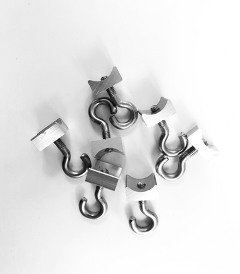 Aluminium-RVS nethaken combineren een stevige RVS haak met een duurzaam aluminium moertje