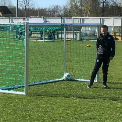 Onze kanteldribbelvoetbaldoeltjes bij het G-team van FC Groningen in de 3 x 1.5m stand.
