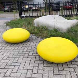 Vrolijk en duurzaam straatmeubilair, de Smarties van SKWshop